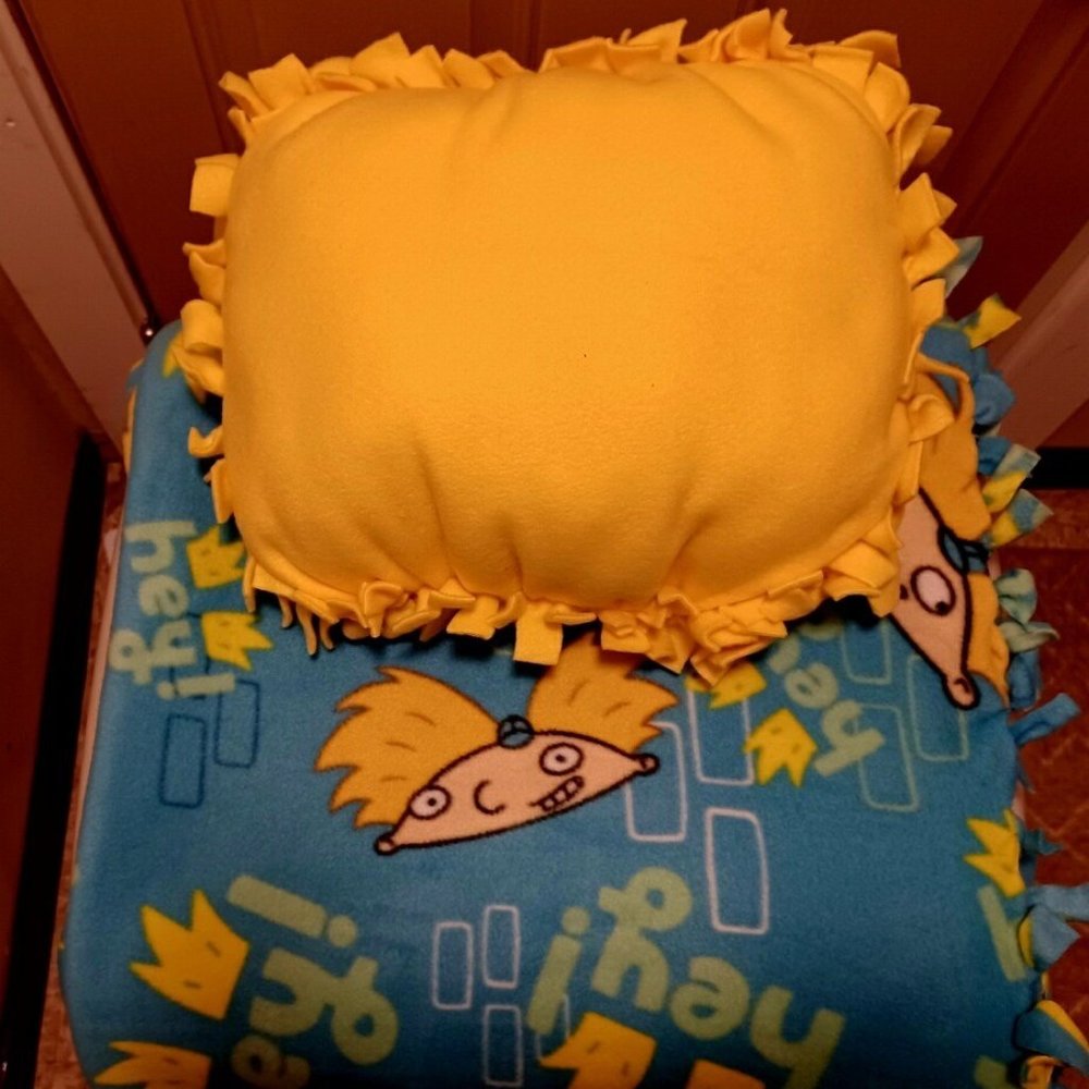 "Hey Arnold" Handmade Blanket and Pillow Set